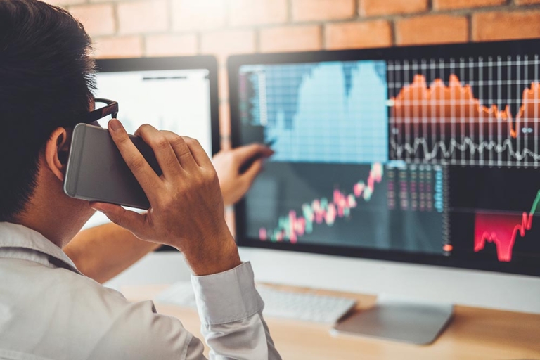 Comparing Options: Loans vs. Lines of Credit